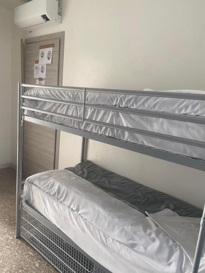 Bunk Bed in Female Dormitory Room,1364246480:JPEG
